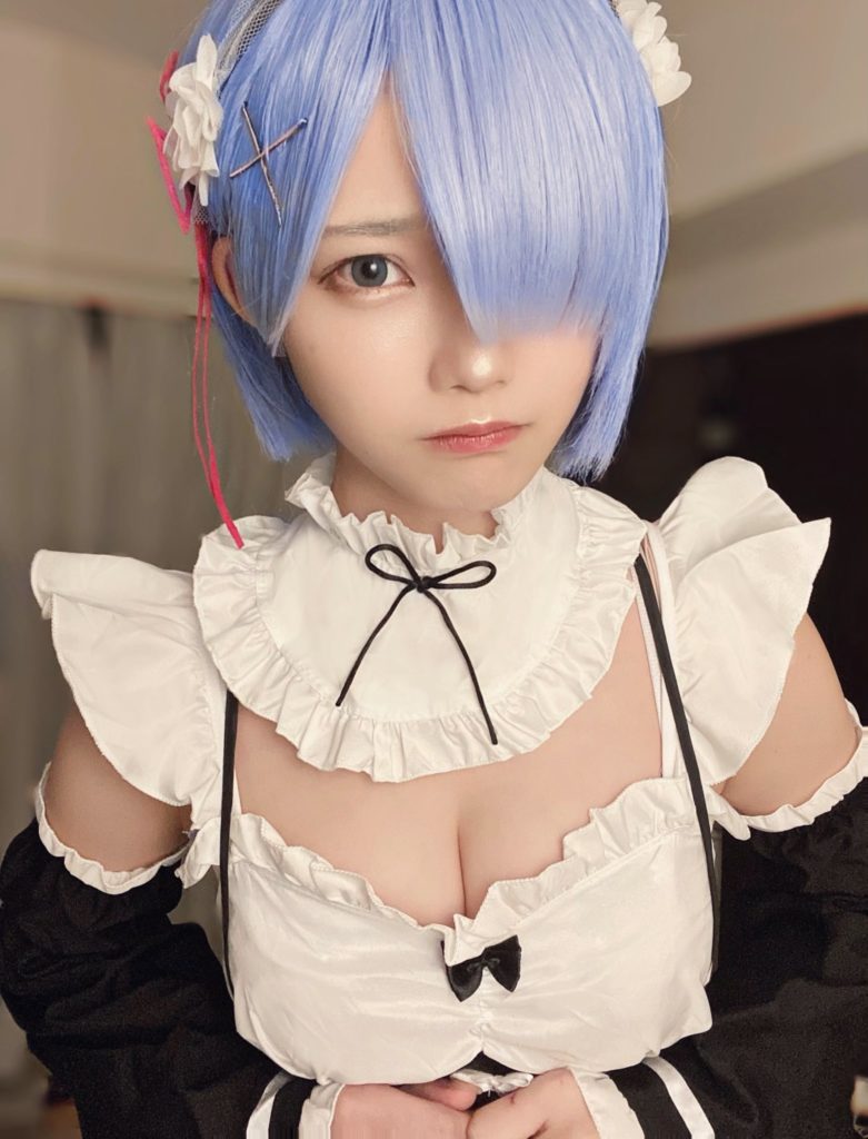 新谷姫加 水着
