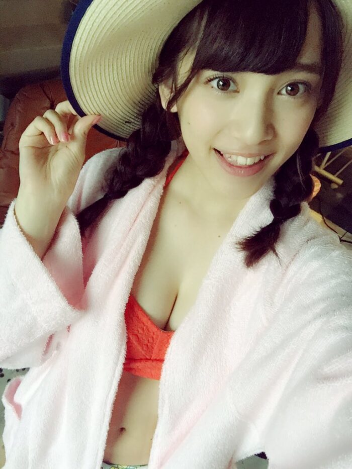 都丸紗也華 水着