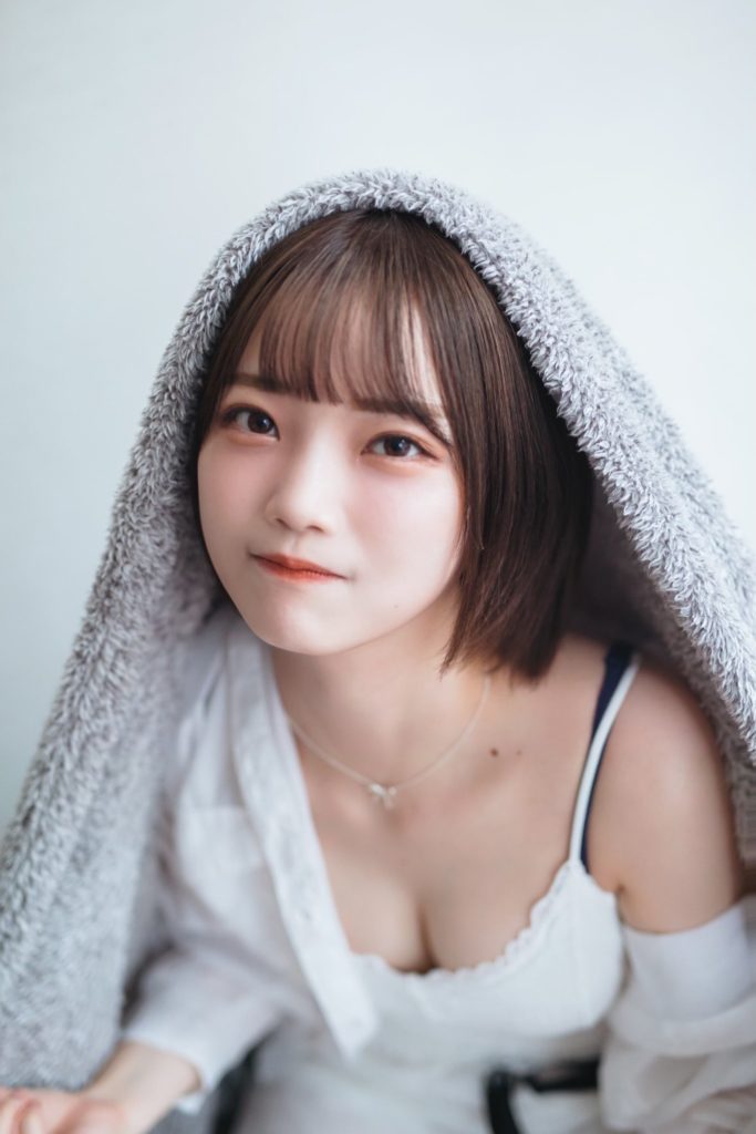 新谷姫加 水着