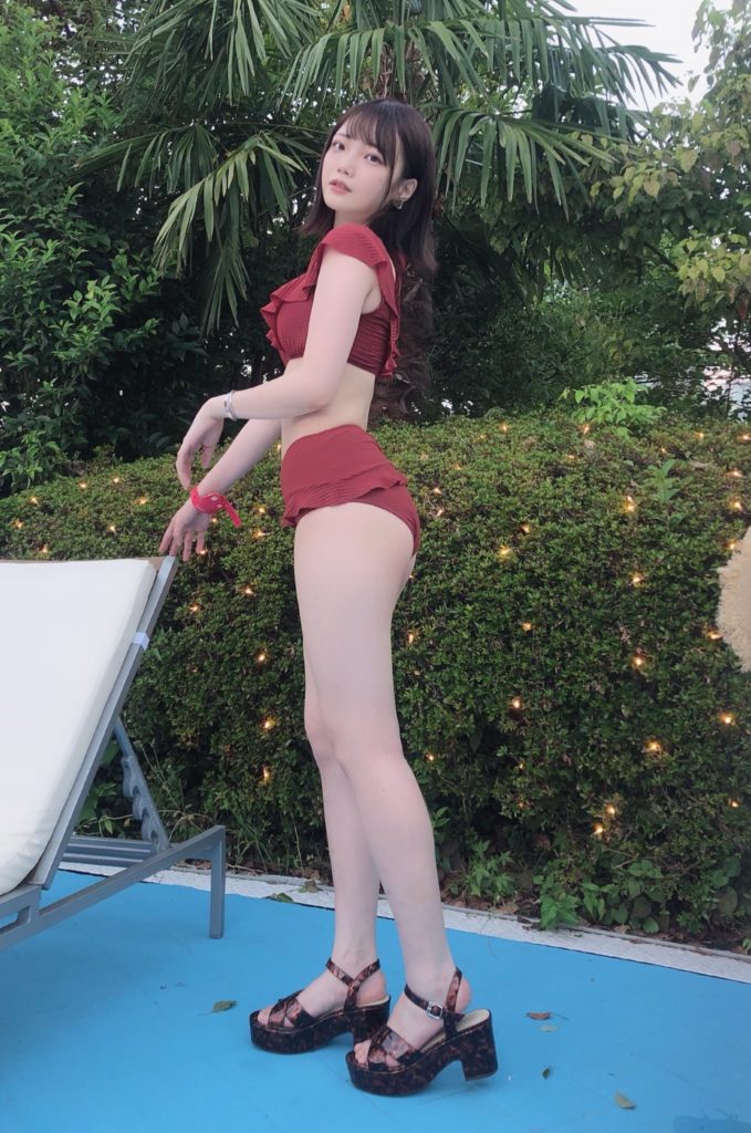 新谷姫加 水着