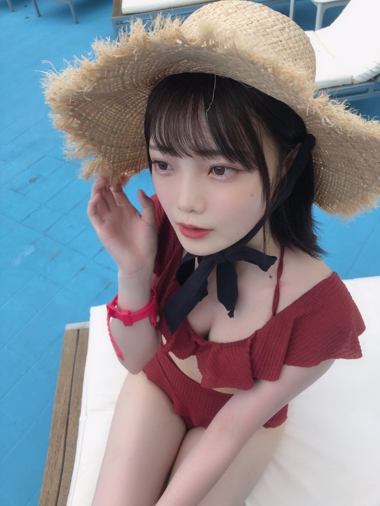 新谷姫加 水着