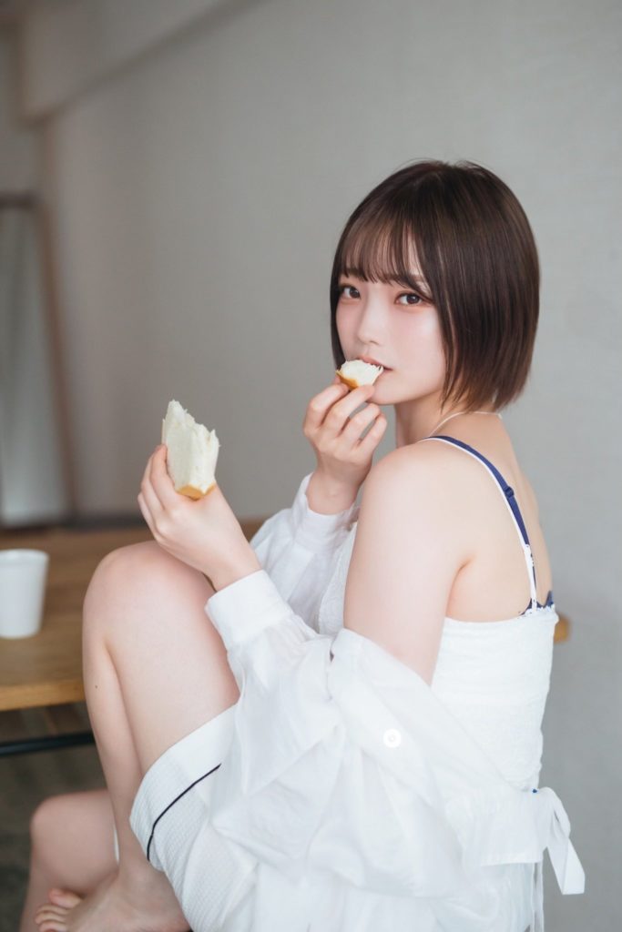 新谷姫加 水着