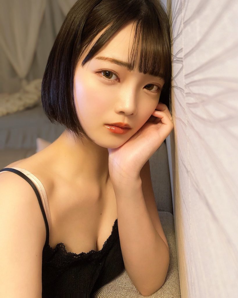 新谷姫加 水着