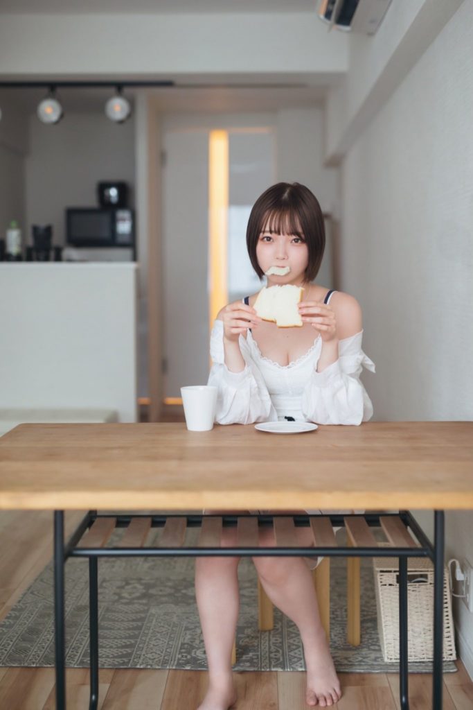 新谷姫加 水着