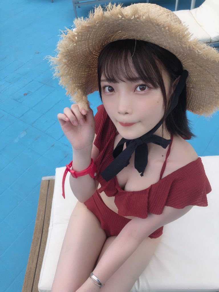 新谷姫加 水着