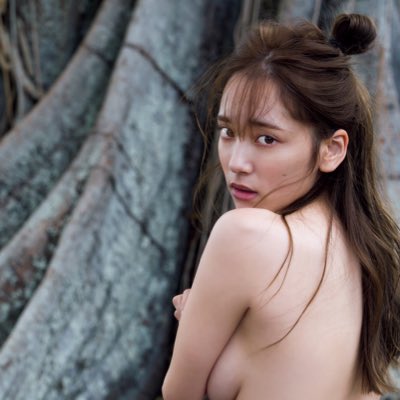 都丸紗也華 水着