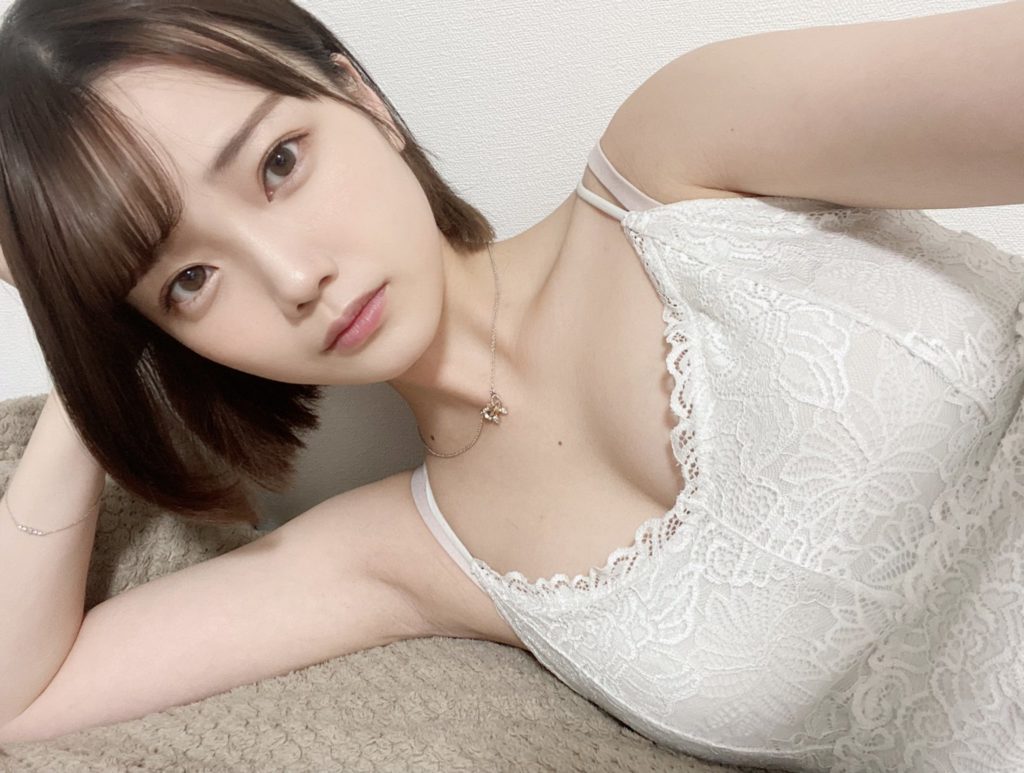 新谷姫加 水着