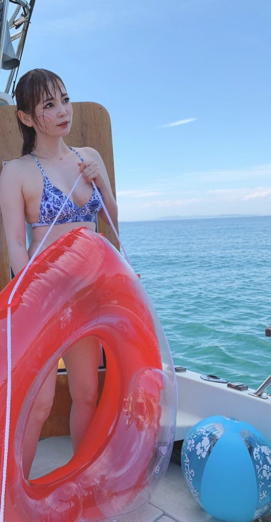 中川翔子 水着画像
