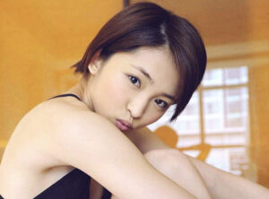 岡本玲の水着画像45枚【ビキニ姿が可愛すぎてやばいです！】