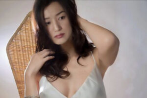 鈴木京香の水着画像75枚【ビキニ姿が可愛すぎてやばいです！】