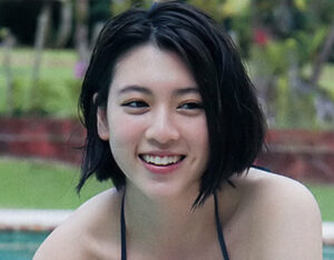 三吉彩花の水着画像76枚【ビキニ姿が可愛すぎてやばいです！】