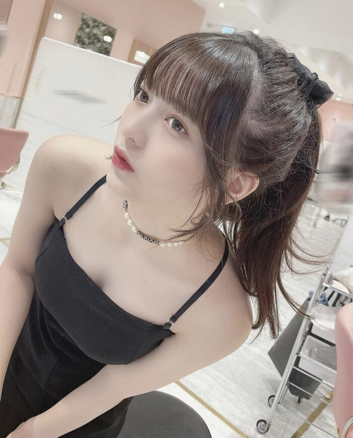 黒嵜菜々子 水着