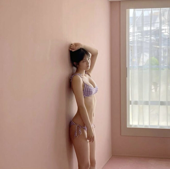 黒嵜菜々子 水着