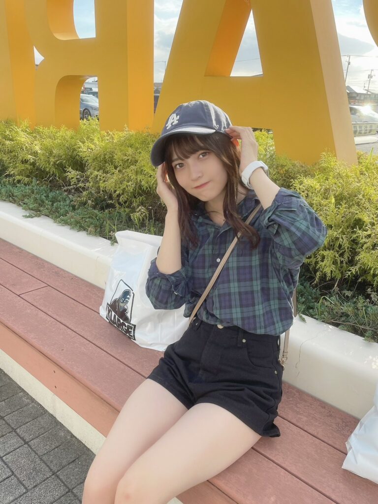 黒嵜菜々子 水着