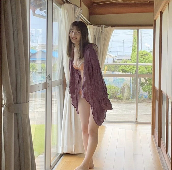 黒嵜菜々子 水着
