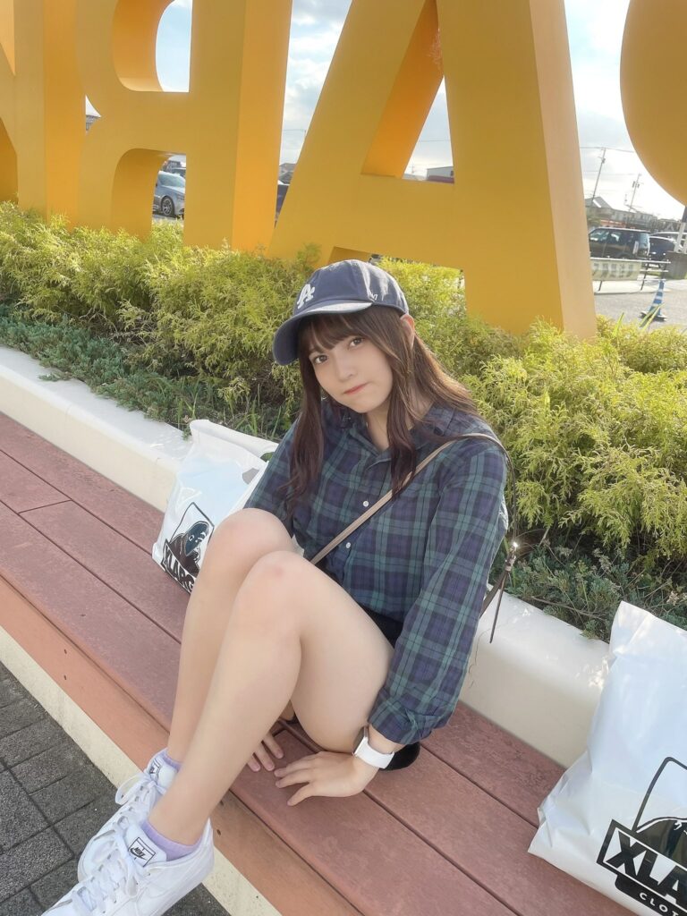 黒嵜菜々子 水着