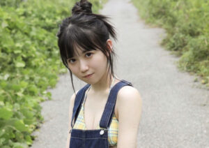 新居歩美の水着画像38枚【ビキニ姿が可愛すぎてやばいです！】