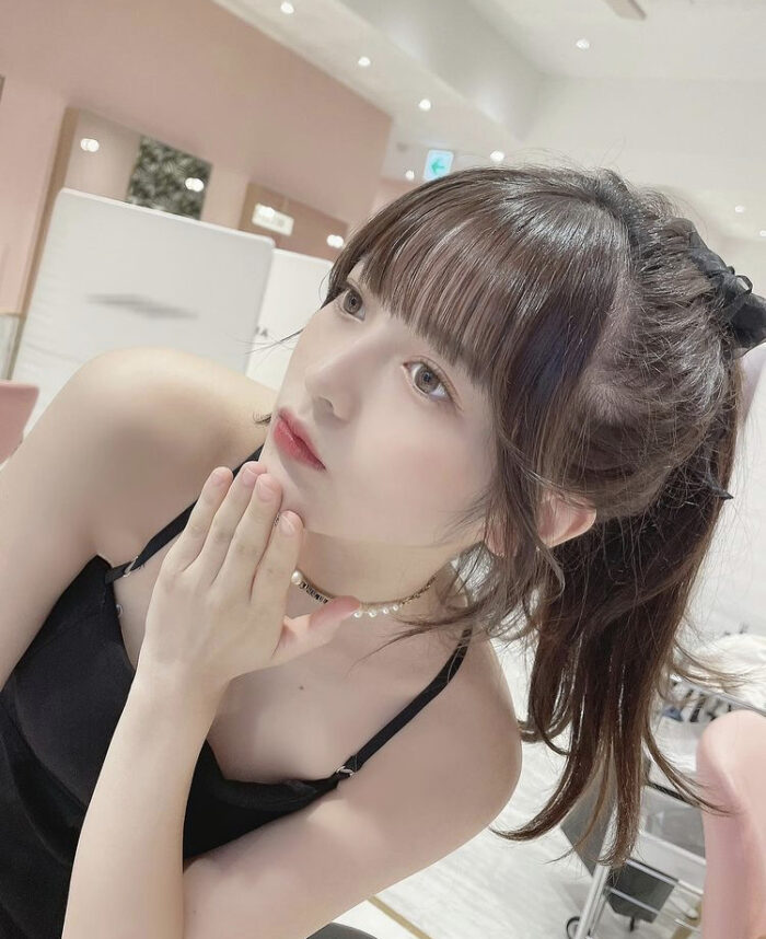 黒嵜菜々子 水着