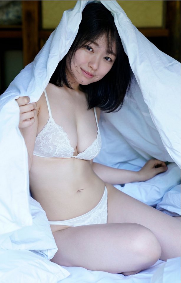 上田操 水着