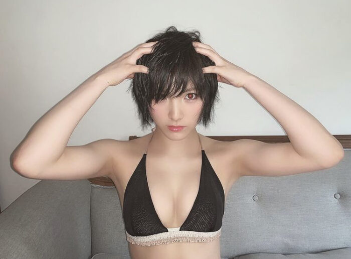 岡田奈々 水着