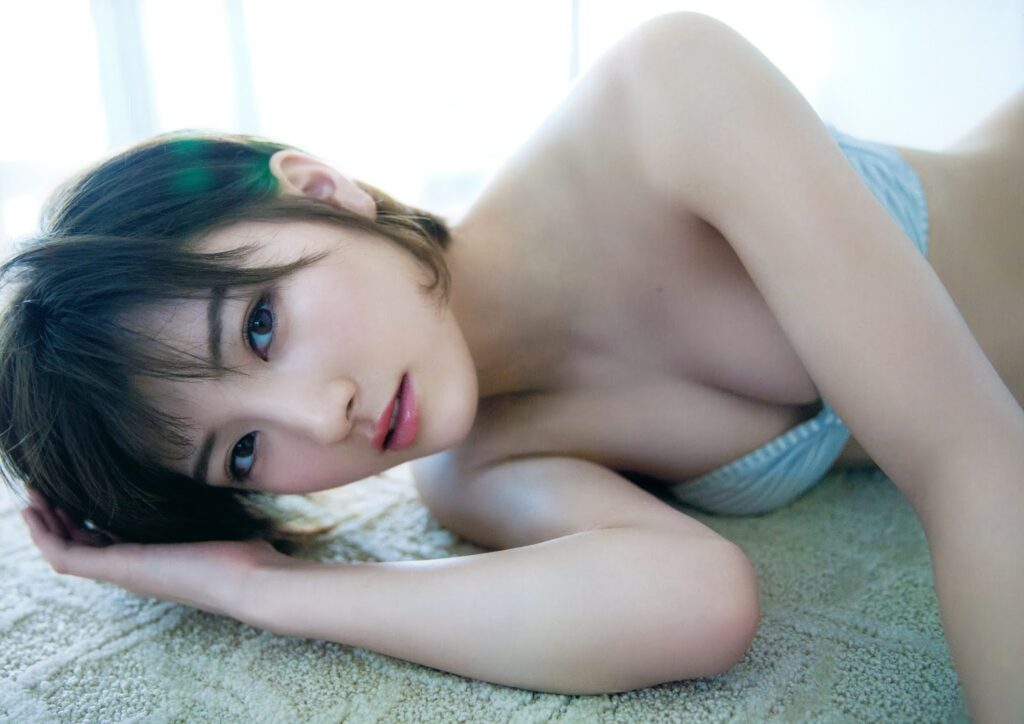 岡田奈々 水着