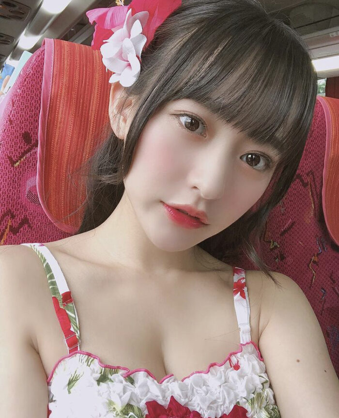 高崎かなみ 水着