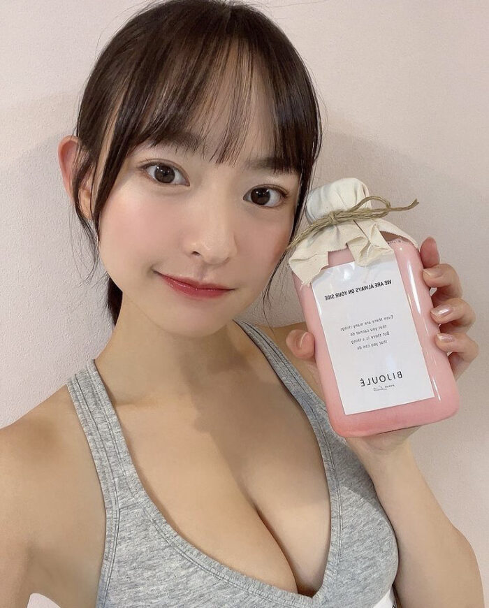 高崎かなみ 水着