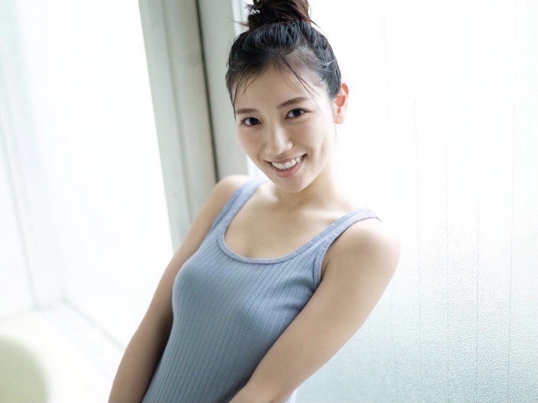 河田陽菜 水着