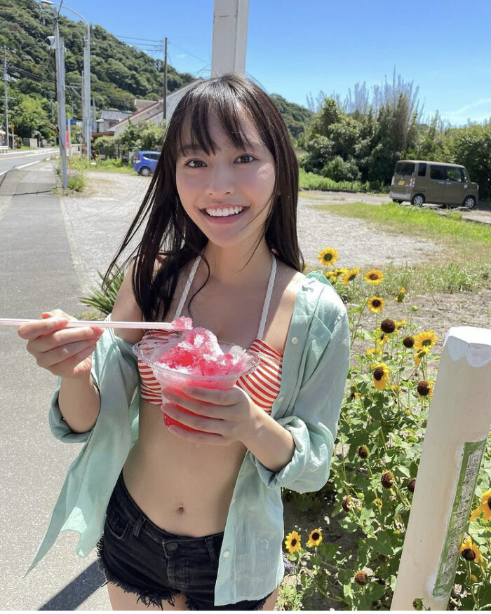 高崎かなみ 水着