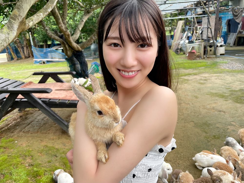 河田陽菜 水着