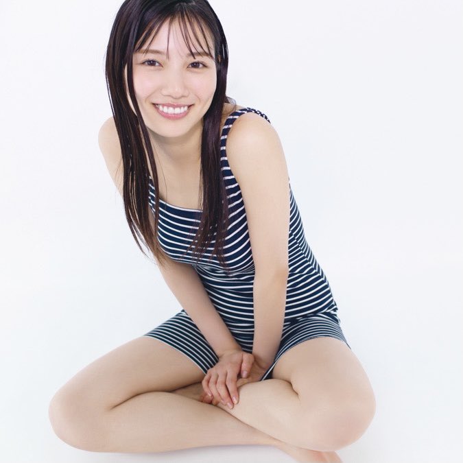 河田陽菜 水着