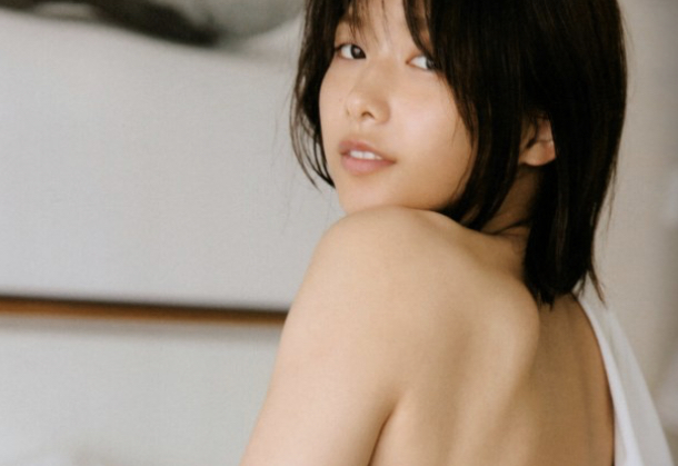 櫻坂46の水着画像まとめ【ビキニ姿が可愛すぎてやばいです！】