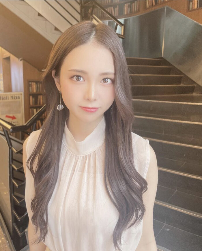 西村歩乃果 水着