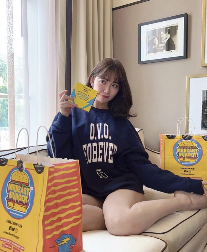 小嶋陽菜 水着