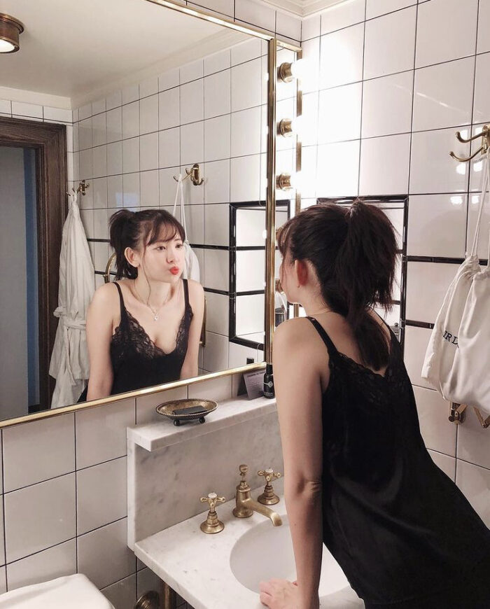 小嶋陽菜 水着