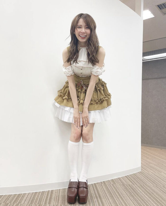西村歩乃果 水着