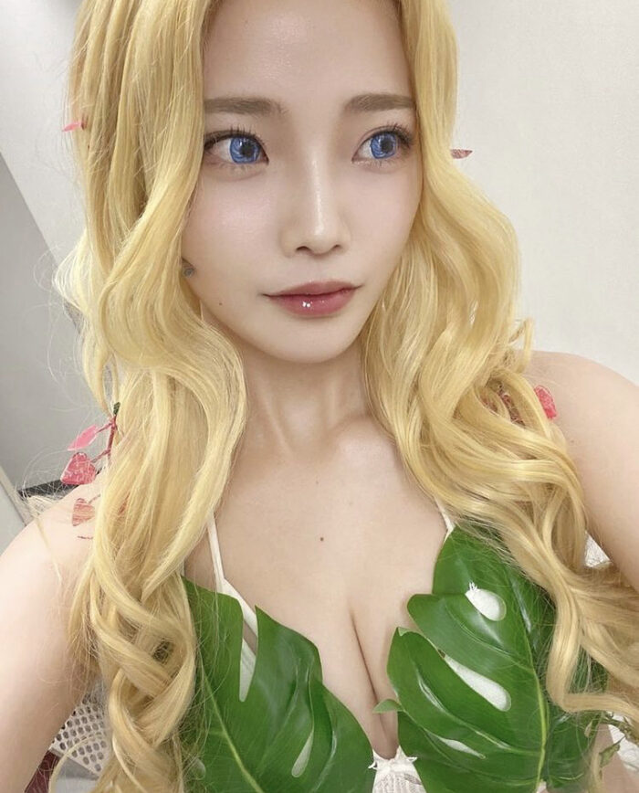 新谷姫加 水着
