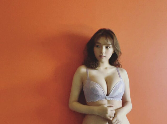 篠崎愛 水着