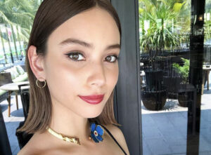 滝沢カレンの水着画像82枚【ビキニ姿が可愛すぎてやばいです！】