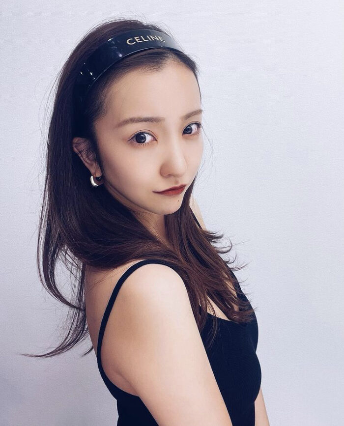 板野友美 水着