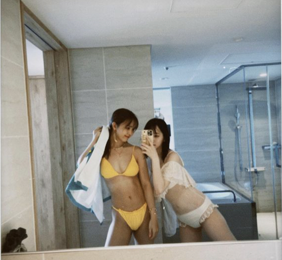 藤田ニコル 水着