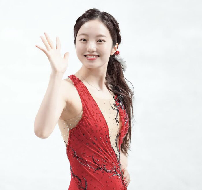 本田 真 凛 乳首