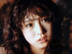 中森明菜の水着画像116枚【ビキニ姿が可愛すぎてやばいです！】