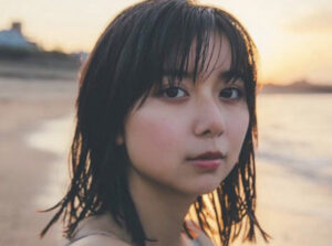 上白石萌歌のグラビア画像72枚【可愛すぎてやばいです！】