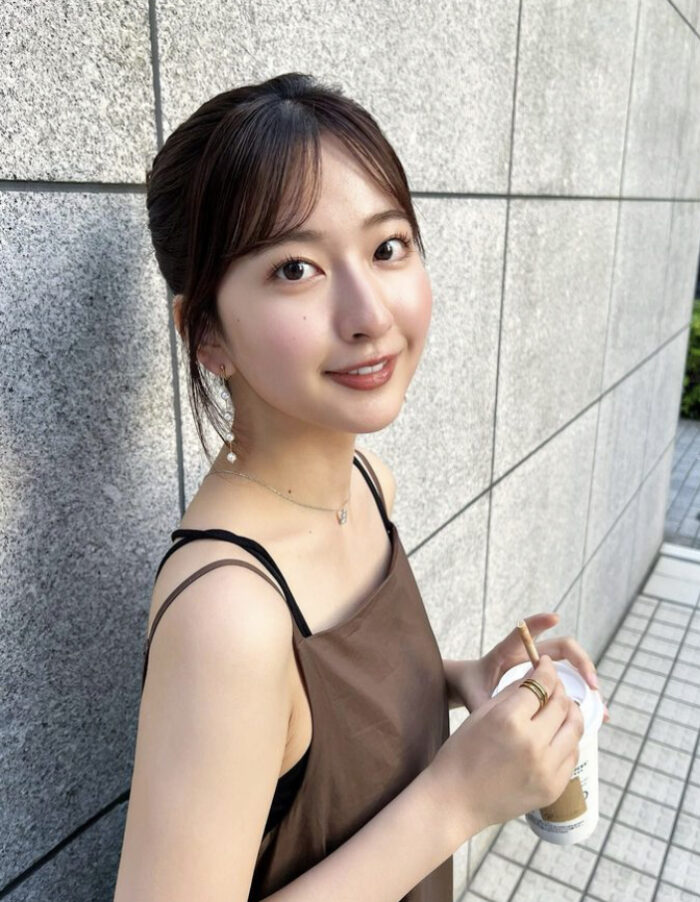 斉藤里奈 水着