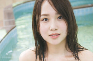 高橋朱里の水着画像59枚【ビキニ姿が可愛すぎてやばいです！】