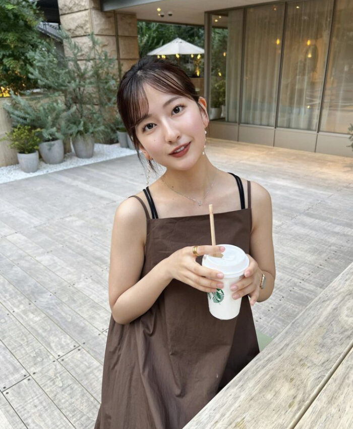 斉藤里奈 水着
