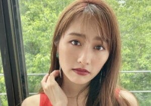 佐々木彩夏のグラビア画像84枚【可愛すぎてやばいです！】