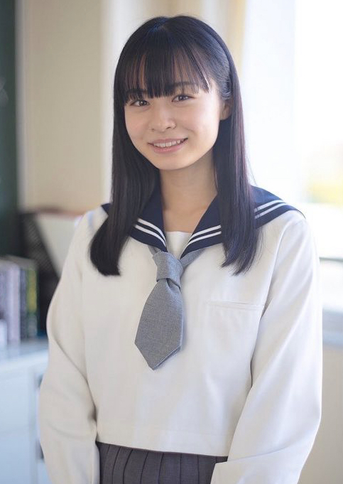 莉子 水着