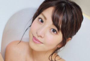 本郷杏奈の水着画像129枚【ビキニ姿が可愛すぎてやばいです！】